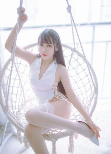 日日摸夜夜摸狠狠摸婷婷_高清免费观看视频