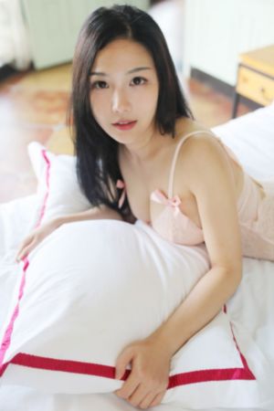 丝袜美腿美女视频一区二区三区四区_BD韩语BD在线观看