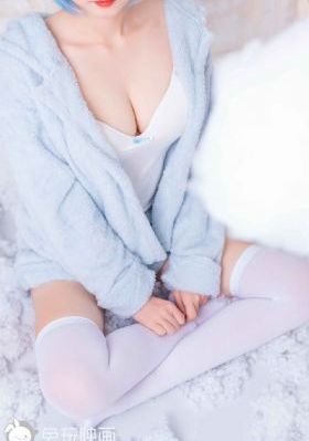 菠萝蜜裸艺免费高清_超清完整视频观看