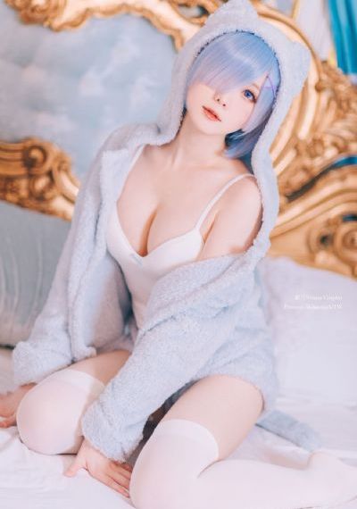 美女的裸体(无遮挡)的照片_高清在线视频播放