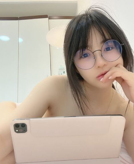 97精品无人区乱码在线观看_高清日韩电影在线
