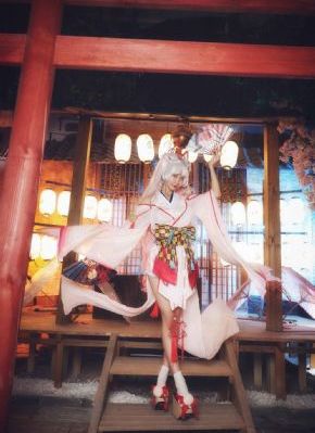 玩奶头的视频_4K视频大全